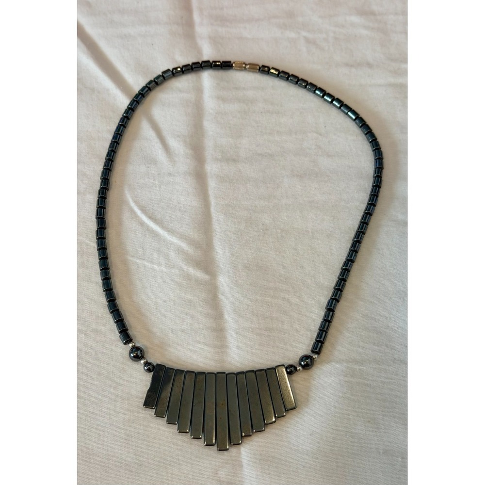 Vintage 80's Art Deco‎ Black Beaded Hematite Piano Fanning Necklace Barrel Close
